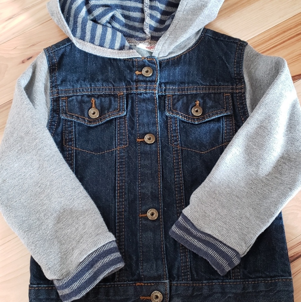 Boys size 3t wrangler hooded jean jacket
